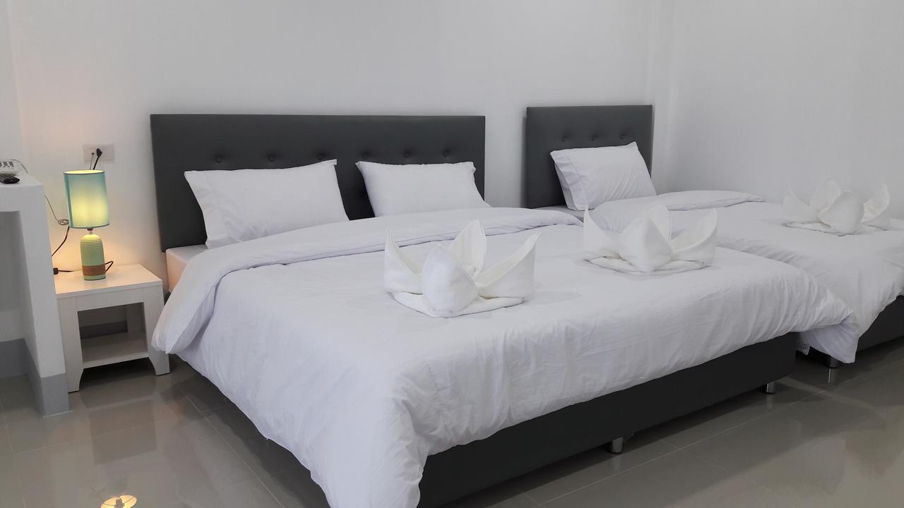 Dk Grand Hotel Чантабури Екстериор снимка