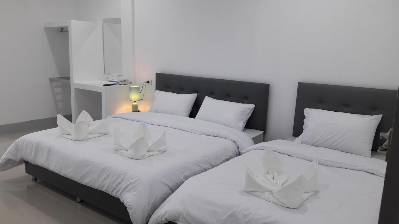 Dk Grand Hotel Чантабури Екстериор снимка