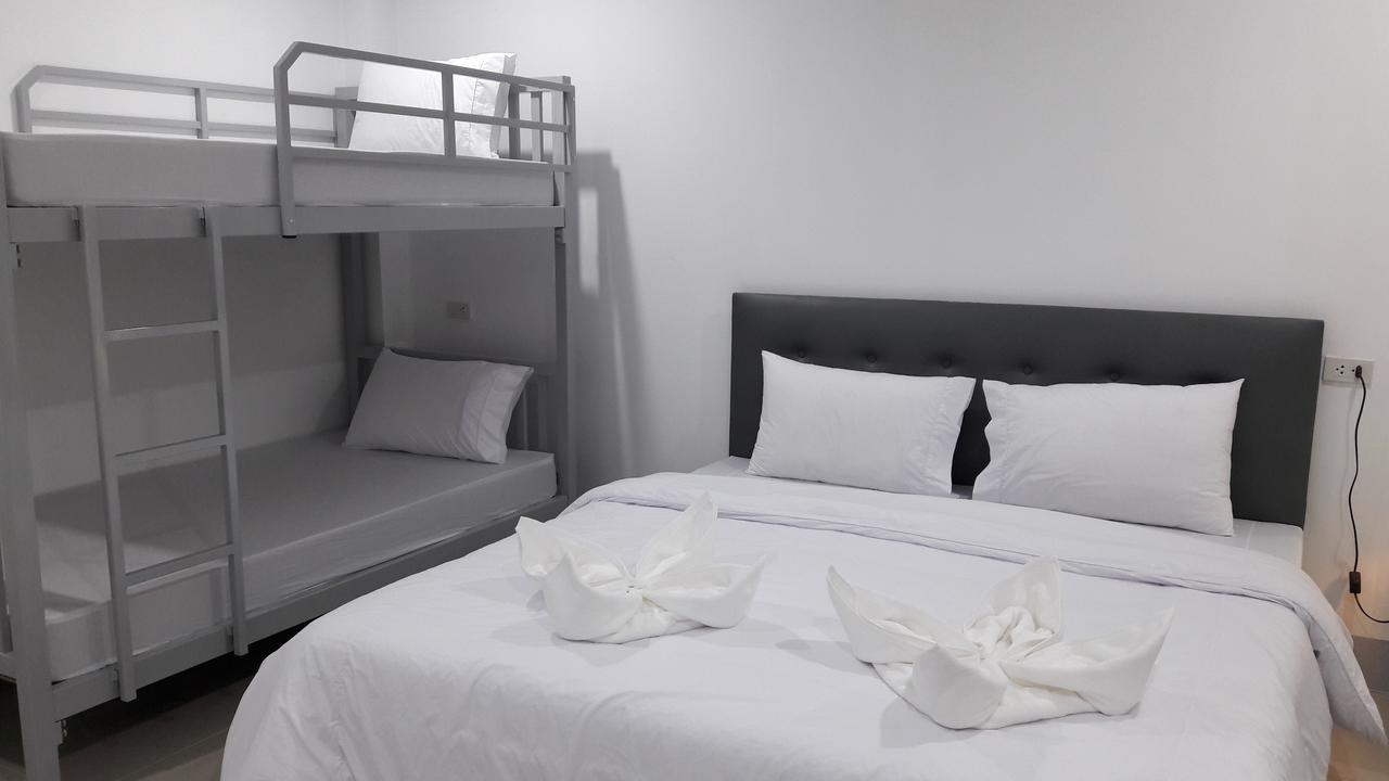 Dk Grand Hotel Чантабури Екстериор снимка